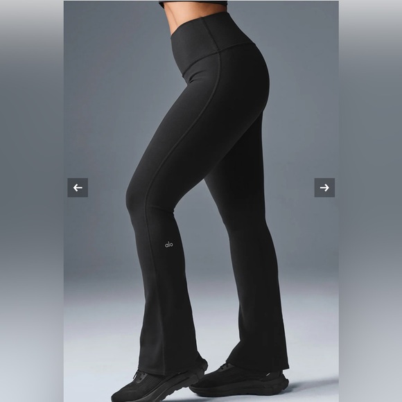 ALO Yoga Pants - ALO Airbrush High-Waist Bootcut Legging